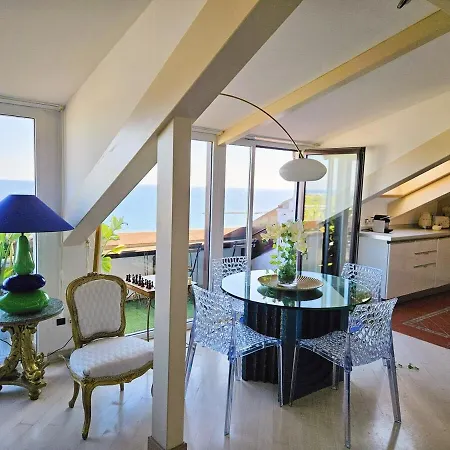 Dolce Vita, Luxury & Sea View - Front Of Casino شقة سانريمو