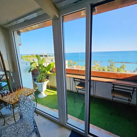 Dolce Vita, Luxury & Sea View - Front Of Casino *